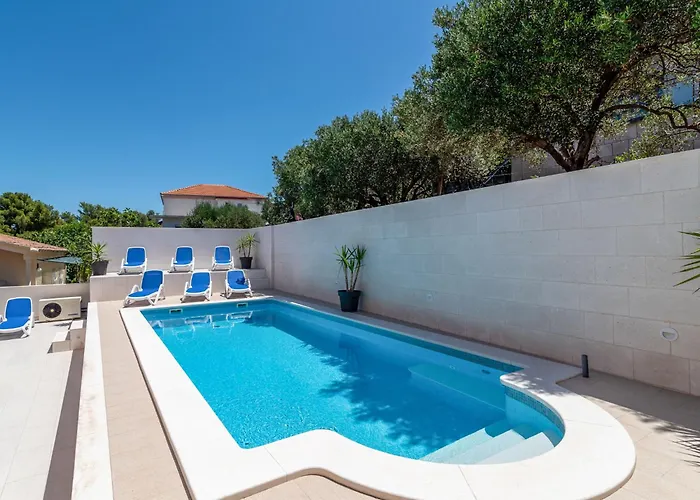 Mornar-2 By Interhome Lejlighed Trogir