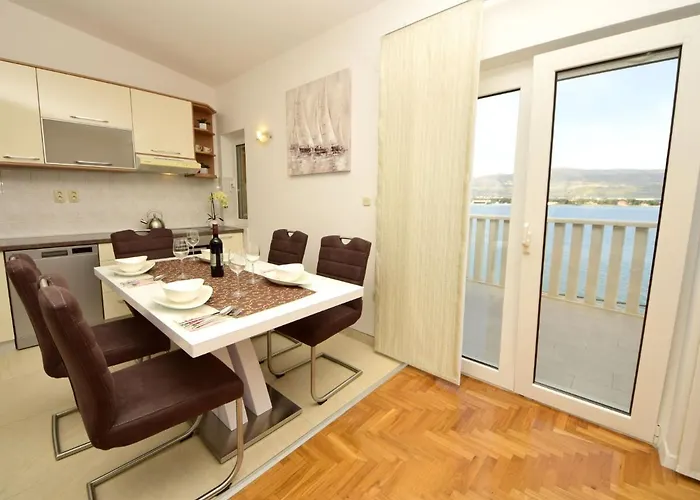 Mornar-2 By Interhome