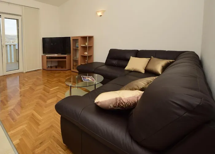 Apartmán Mornar-2 By Interhome Trogir