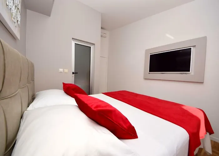 Mornar-2 By Interhome Apartmán Trogir